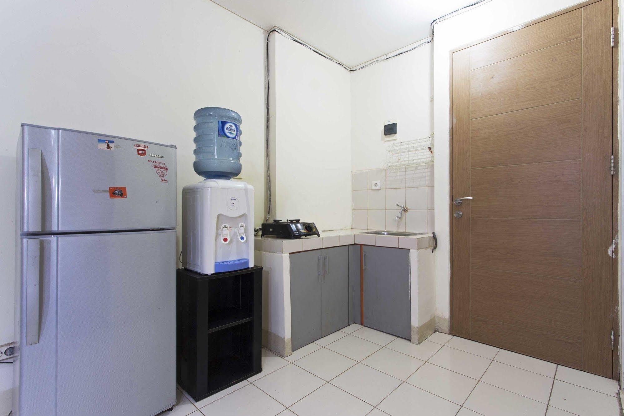 Reddoorz Apartment @ Pulo Gadung Джакарта Екстер'єр фото