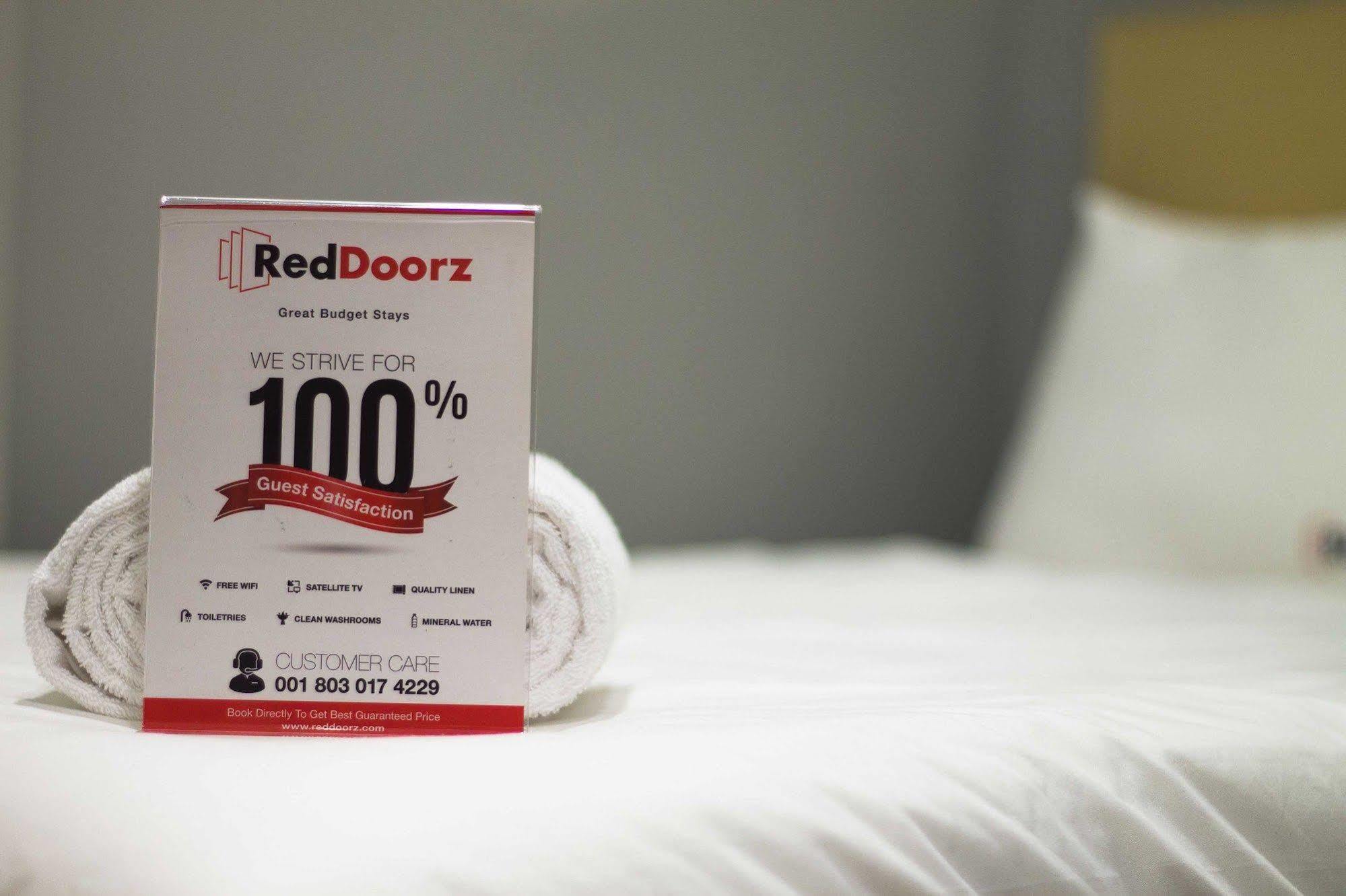 Reddoorz Apartment @ Pulo Gadung Джакарта Екстер'єр фото